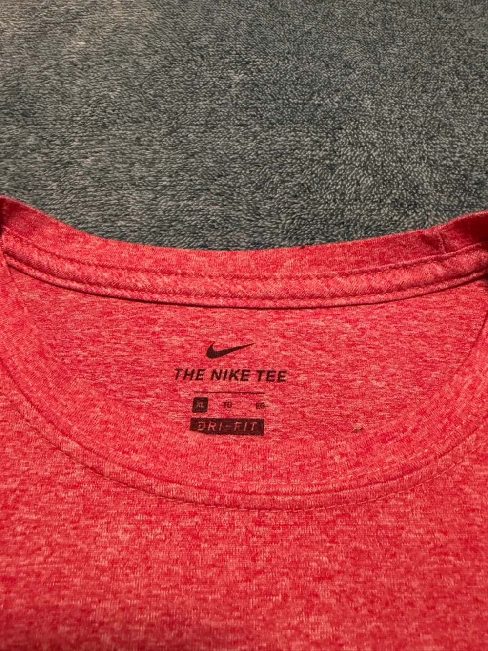 Nike Boy's Red‎ Dri-FIT Red Short Sleeve Tee Size XL